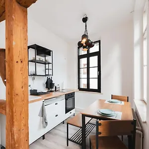 Castle View Apartment